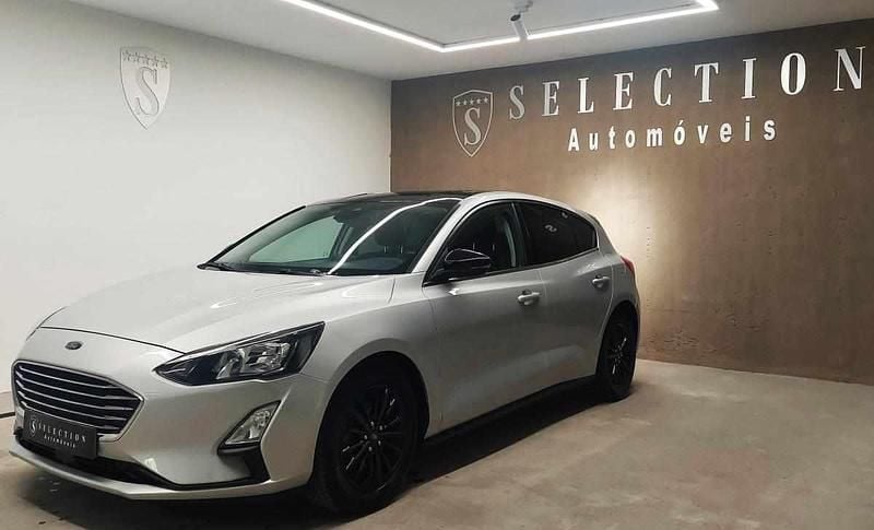 Cinzento Usado 2020 Ford Focus Carrinha | € 16.350 (Preço justo) - Imagem 1/4