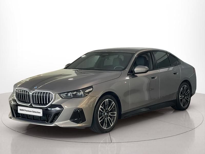 Usado 2024 BMW 520 Shadowline | € 51.900 (Preço justo) - Imagem 1/4