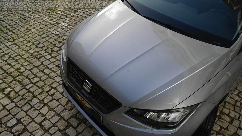 Usado Seat Ibiza Style 110 HP (80 kW) 2023 Prateado Citadino