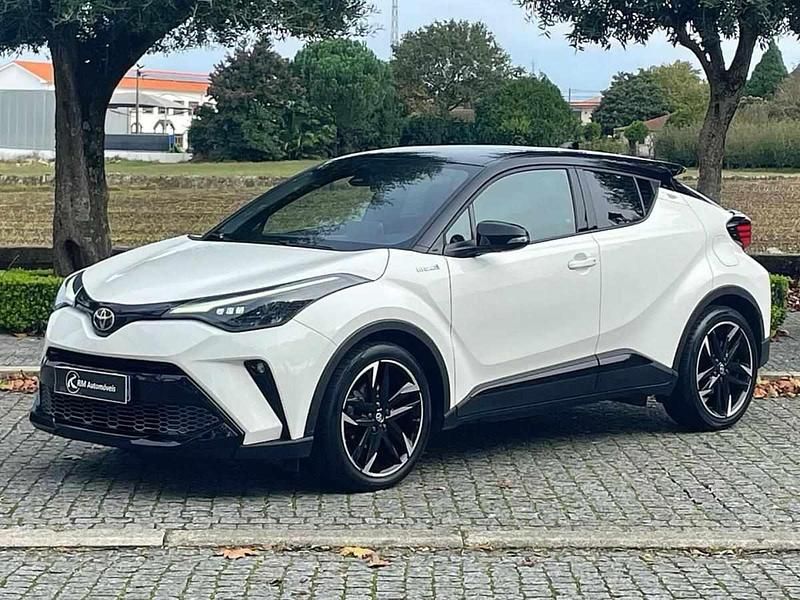 Branco Usado 2022 Toyota C-HR Sport SUV | € 31.400 - Imagem 1/4