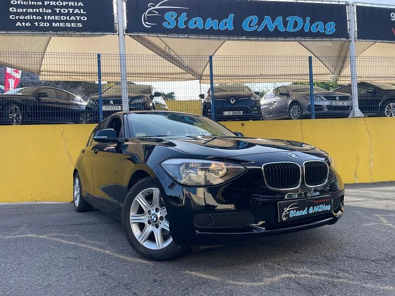 Preto Usado 2013 BMW 116 Efficient Dynamics Citadino | € 11.999 - Imagem 1/4