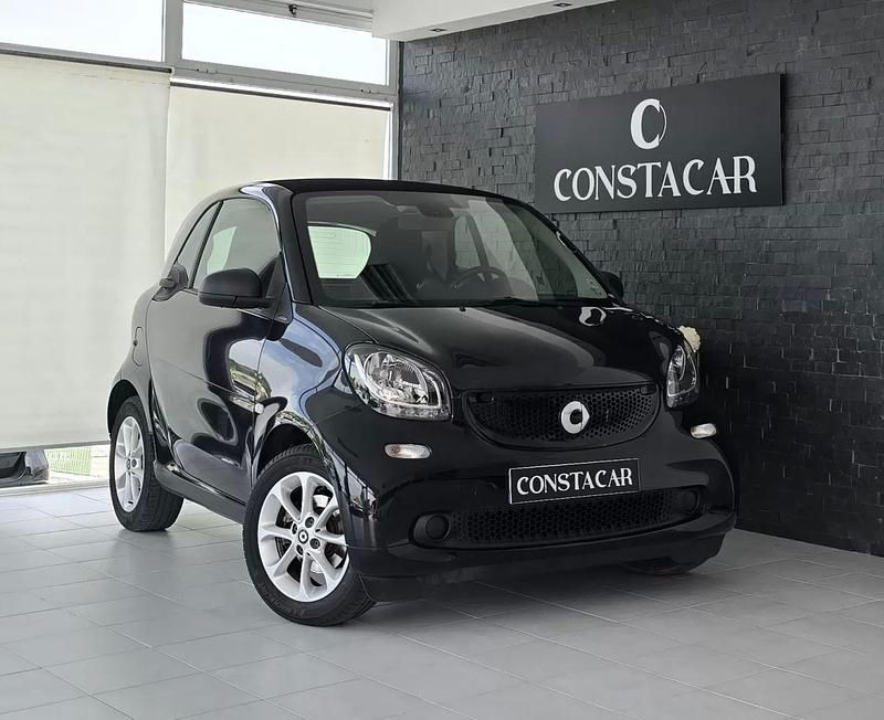 Preto Usado 2018 Smart ForTwo Coupé Passion Coupé | € 10.750 (Bom preço) - Imagem 1/4