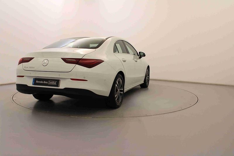 Usado Mercedes CLA180 116 HP (85 kW) 2024 Branco Sedan