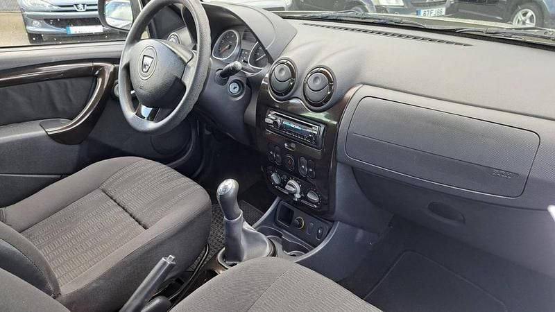 Usado Dacia Duster 85 HP (62 kW) 2010 Cinzento SUV