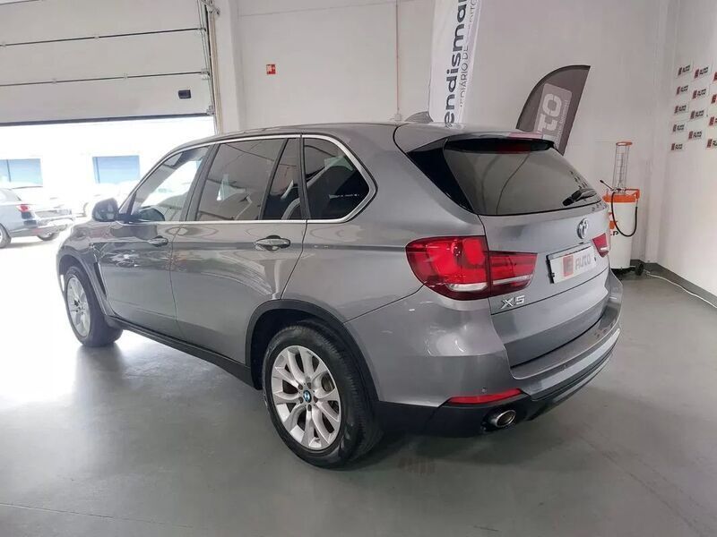 Usado BMW X5 Comfort Edition 231 HP (169 kW) 2019 Cinzento SUV