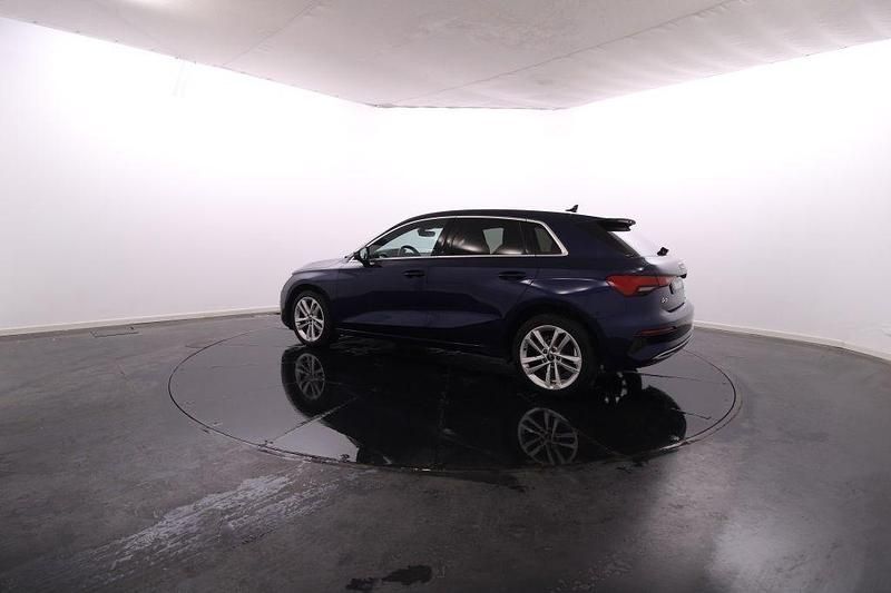 Usado Audi A3 Sportback e-tron 110 HP (80 kW) 2024 Azul Citadino