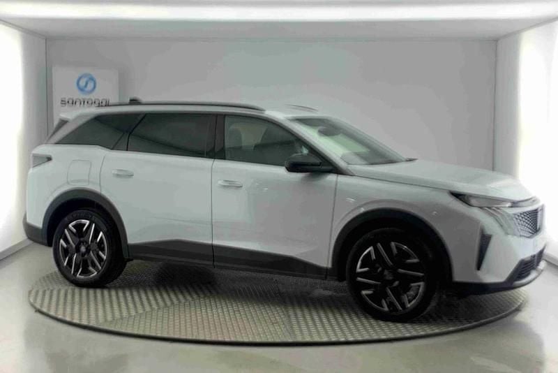 Branco Usado 2024 Peugeot 5008 Allure Monovolume | € 37.490 - Imagem 1/4
