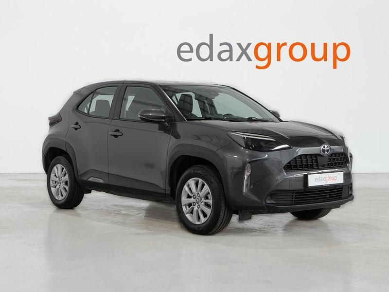 Cinza Usado 2023 Toyota Yaris Cross Comfort SUV | € 22.490 - Imagem 1/4