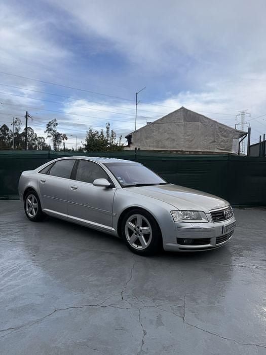 Usado 2003 Audi A8 Sedan | € 11.500 - Imagem 1/4