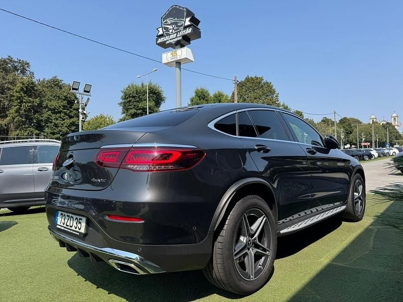 Cinza Usado 2019 Mercedes GLC300 Coupé | € 50.500 (Preço justo) - Imagem 1/4