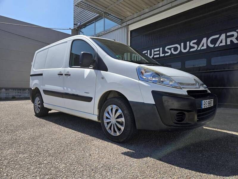 Branco Usado 2007 Citroën Jumpy Monovolume | € 8.500 - Imagem 1/4