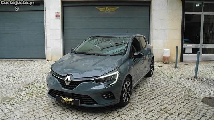 Cinza Usado 2022 Renault Clio V LIMITED | € 14.450 (Bom preço) - Imagem 1/1