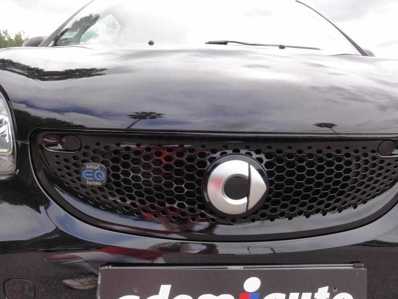 Usado Smart ForTwo Electric Drive 60 kW (82 HP) 2019 Preto Coupé