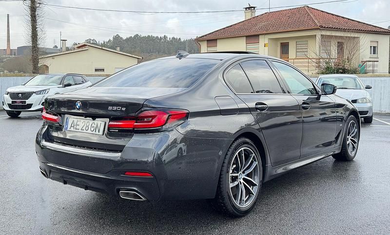 Usado BMW 530 292 HP (214 kW) 2020 Cinza Sedan