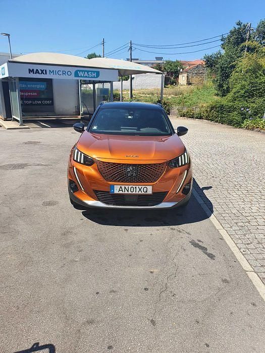 Usado 2021 Peugeot e-2008 GT SUV | € 14.500 - Imagem 1/4