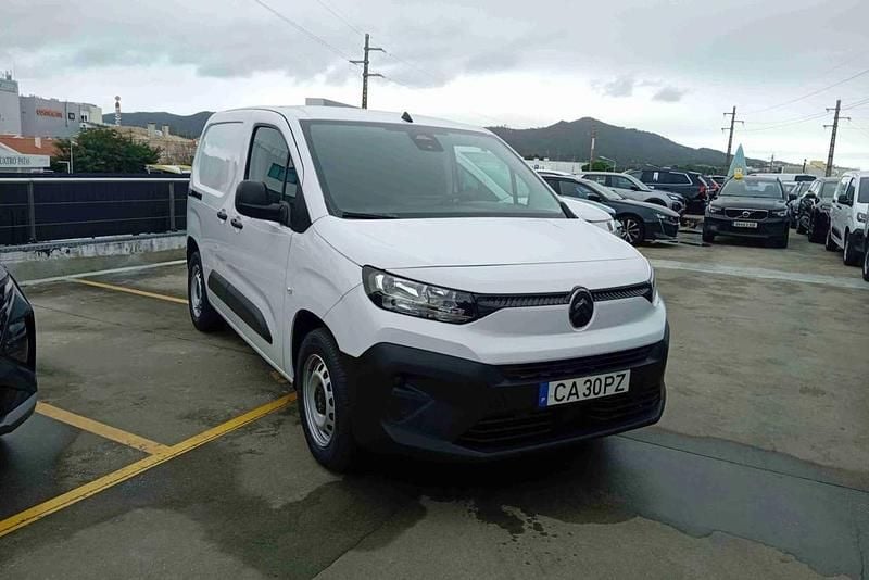 Branco Novo 2025 Citroën e-Berlingo Monovolume | € 32.488 (Caro) - Imagem 1/4