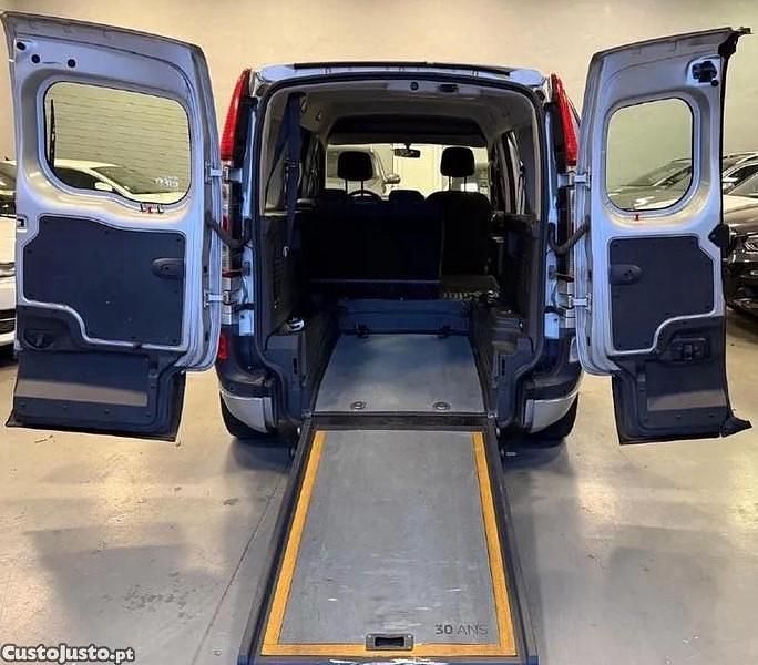 Usado Renault Kangoo 90 HP (66 kW) 2017 Cinza Carrinha