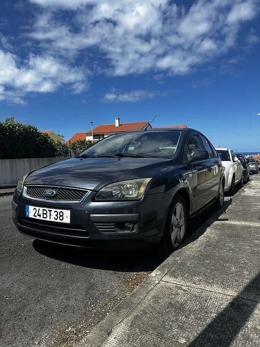 Usado 2006 Ford Focus Sedan | € 3.250 (Bom preço) - Imagem 1/4