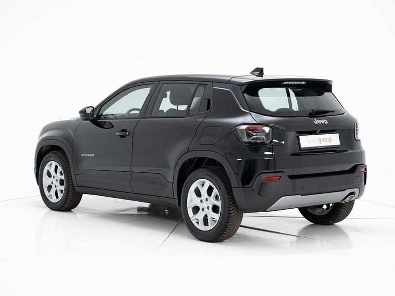 Usado Jeep Avenger Altitude 101 HP (74 kW) 2024 Preto SUV