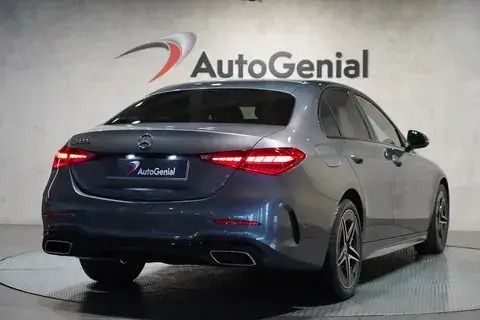 Usado Mercedes C300 AMG line 265 HP (194 kW) 2024 Antracite Sedan