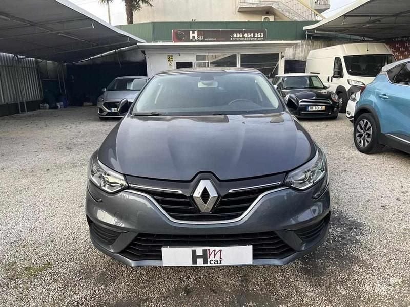 Usado Renault Mégane IV LIMITED 115 HP (84 kW) 2020 Cinza antracite Sedan