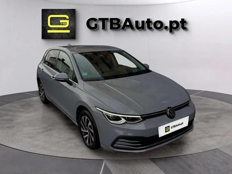 Cinzento Usado 2021 VW Golf VIII | € 26.499 (Preço justo) - Imagem 1/2