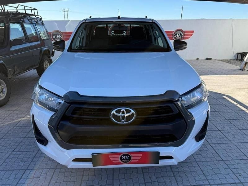 Usado Toyota HiLux 150 HP (110 kW) 2021 Branco Pickup