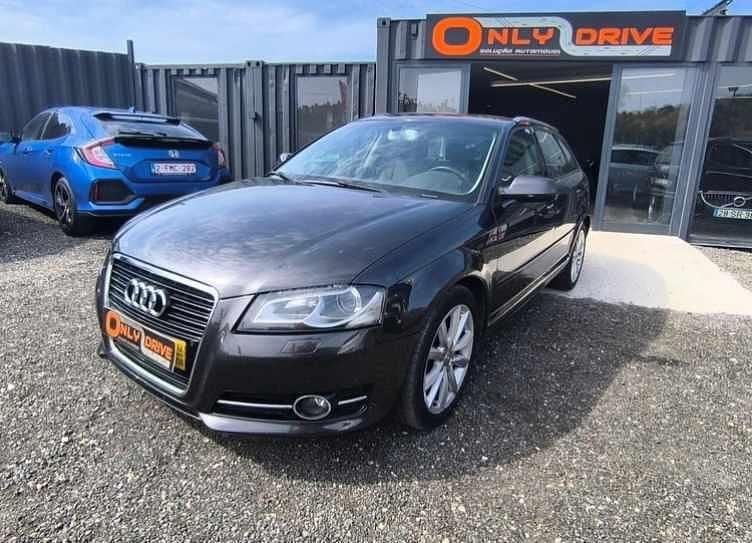 Cinzento Usado 2012 Audi A3 Citadino | € 8.999 (Super Preço) - Imagem 1/4