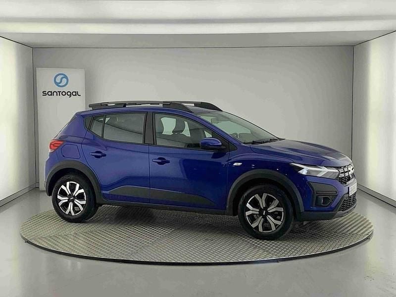 Azul Usado 2024 Dacia Sandero Citadino | € 17.220 (Bom preço) - Imagem 1/4