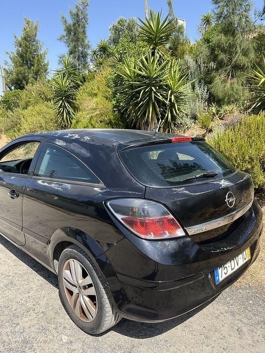 Usado 2006 Opel Astra GTC | € 2.500 (Super Preço) - Imagem 1/4