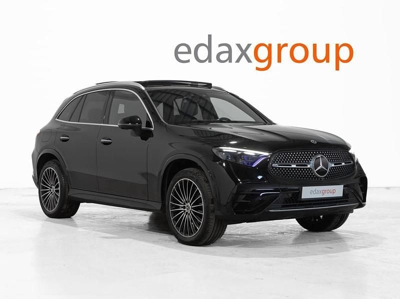 Preto Usado 2023 Mercedes GLC300 SUV | € 61.490 - Imagem 1/4
