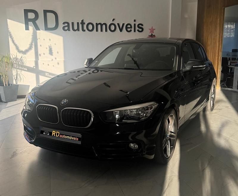 Preto Usado 2016 BMW 116 Efficient Dynamics Citadino | € 17.500 - Imagem 1/4