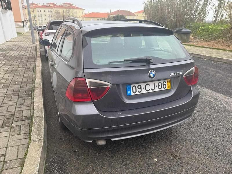 Usado BMW 320 163 HP (119 kW) 2006 Cinzento Carrinha