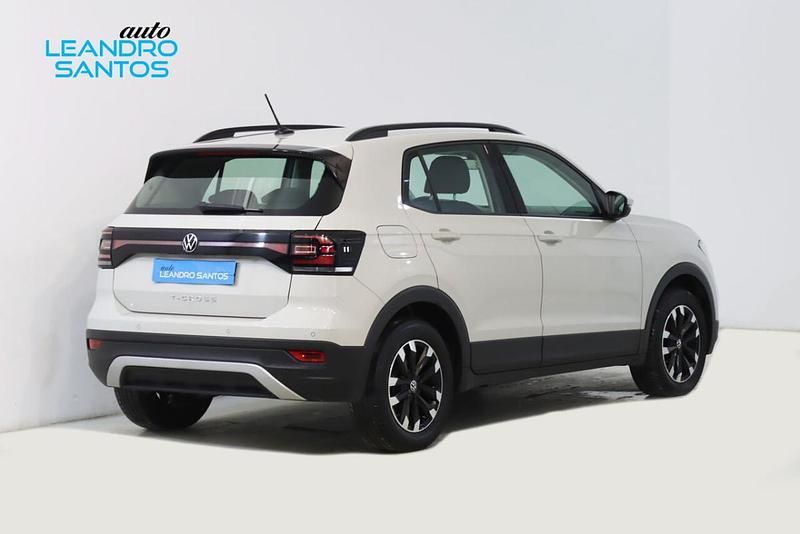 Usado VW T-Cross 95 HP (69 kW) 2023 Cinzento SUV