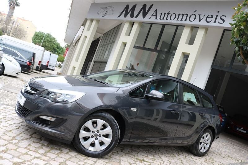 Cinza Usado 2015 Opel Astra Executive Carrinha | € 9.300 (Preço justo) - Imagem 1/4