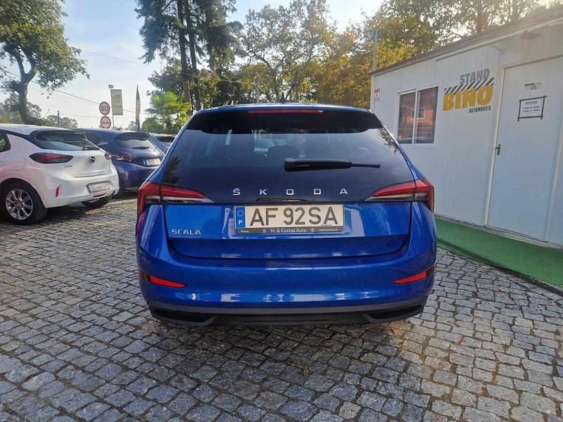 Usado Skoda Scala 116 HP (85 kW) 2021 Azul Citadino