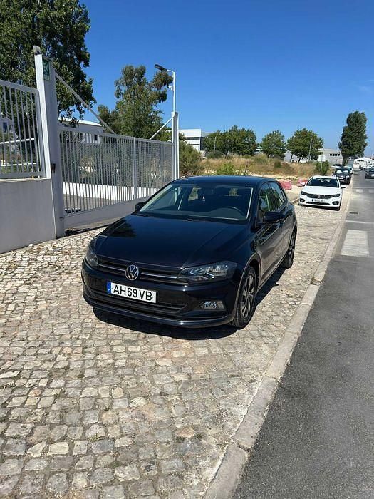 Usado 2021 VW Polo Sedan | € 14.000 (Preço justo) - Imagem 1/4