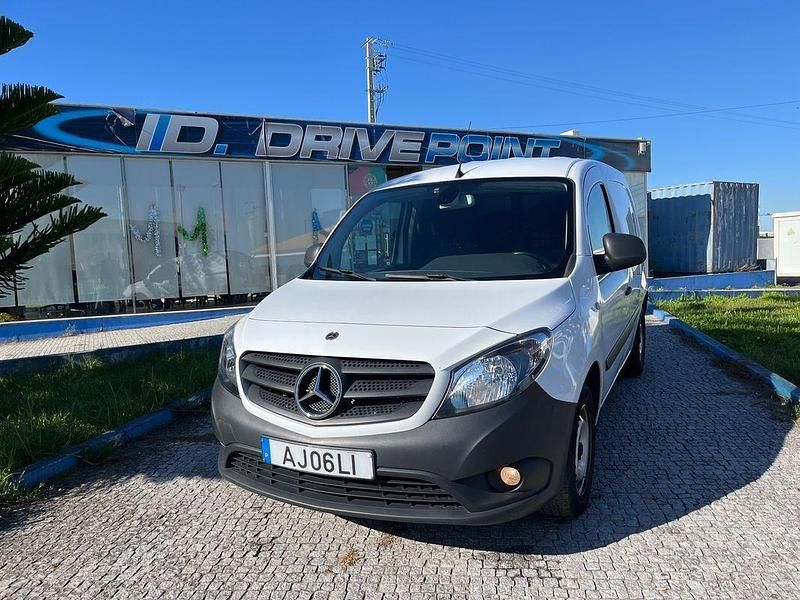 Usado Mercedes Citan 109 95 HP (69 kW) 2021 Branco Sedan