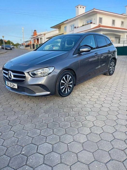 Usado Mercedes 180 AMG line 116 HP (85 kW) 2020 Sedan