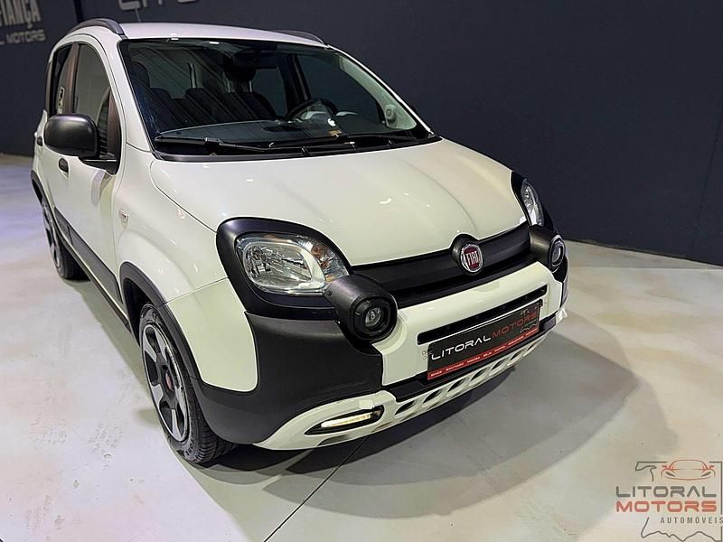 Usado Fiat Panda Cross Cross 70 HP (51 kW) 2022 Branco Citadino