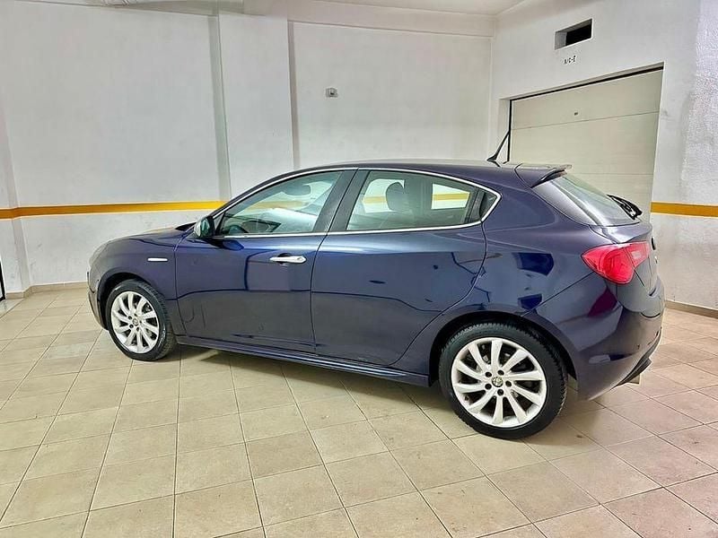 Usado Alfa Romeo Giulietta 2011 Citadino