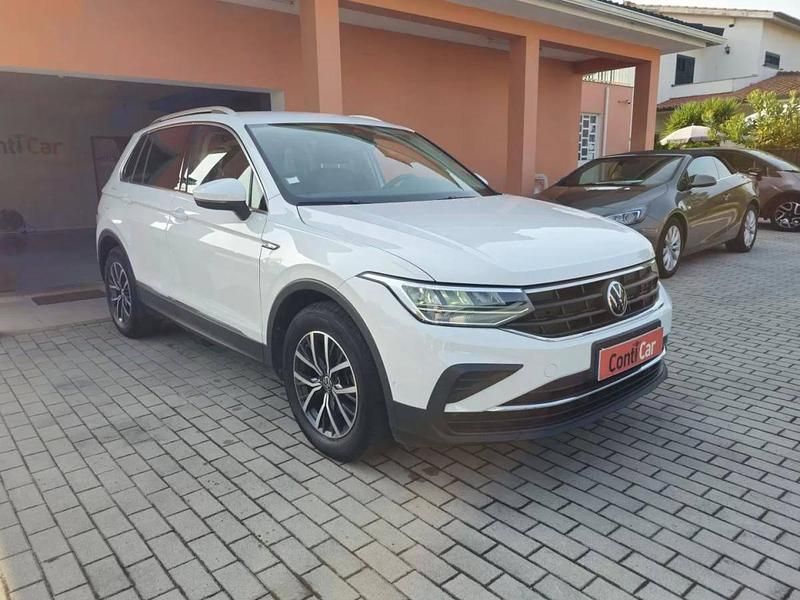 Branco Usado 2021 VW Tiguan Life SUV | € 23.750 (Preço justo) - Imagem 1/4