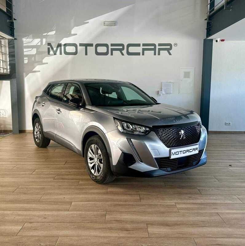 Cinzento Usado 2023 Peugeot 2008 Premium SUV | € 19.990 (Preço justo) - Imagem 1/4