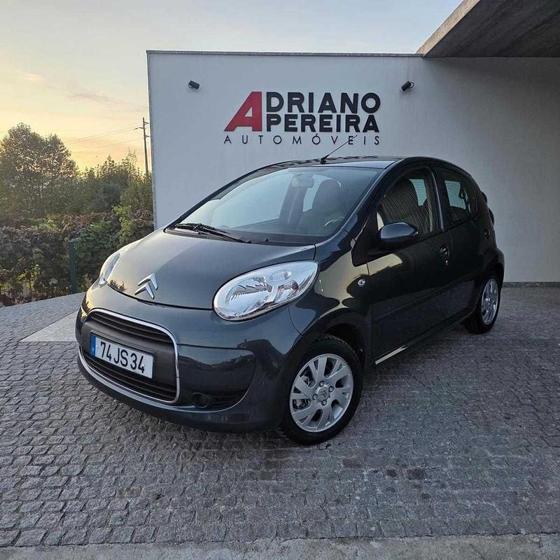 Cinza Usado 2010 Citroën C1 Citadino | € 5.990 (Preço justo) - Imagem 1/4