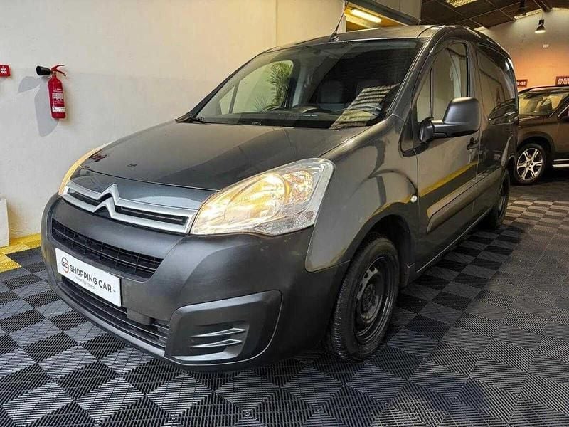 Usado Citroën Berlingo 100 HP (73 kW) 2016 Outra Monovolume