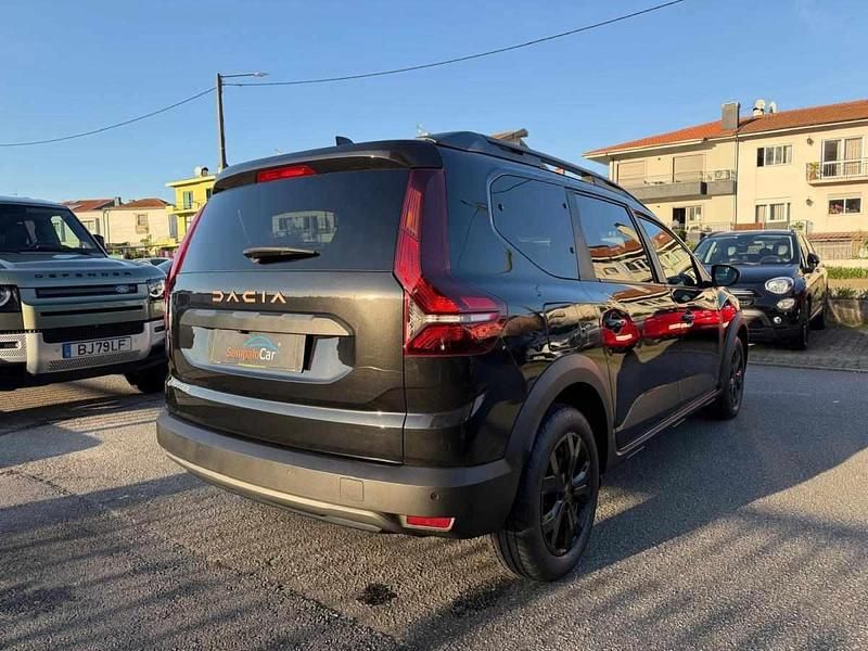 Usado Dacia Jogger Extreme 101 HP (74 kW) 2023 Preto Monovolume