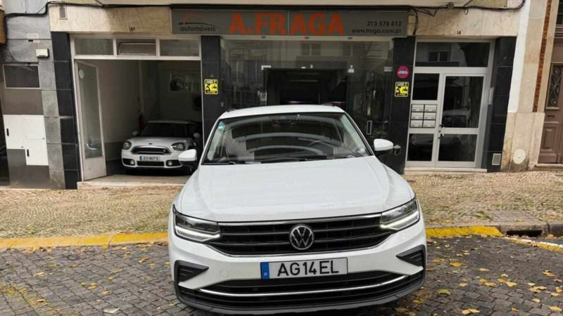 Branco Usado 2021 VW Tiguan SUV | € 26.900 - Imagem 1/4