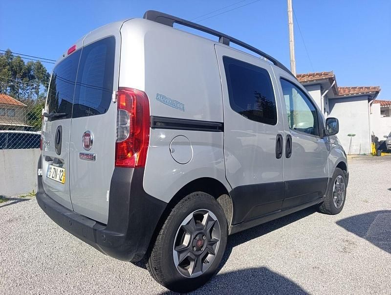 Usado Fiat Fiorino 95 HP (69 kW) 2019 Cinza Monovolume