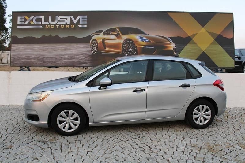 Cinza Usado 2012 Citroën C4 | € 9.490 (Preço justo) - Imagem 1/4