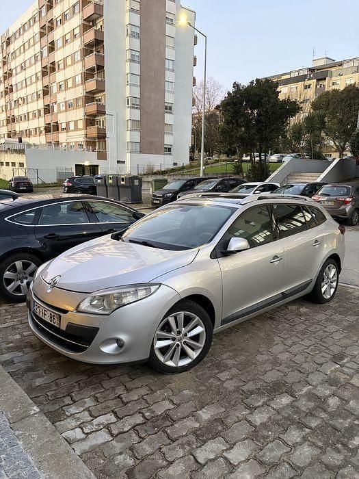 Usado Renault Mégane III Luxe 110 HP (80 kW) 2009 Sedan